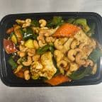 Best Chicken with Cashew Nuts in Bowie, MD